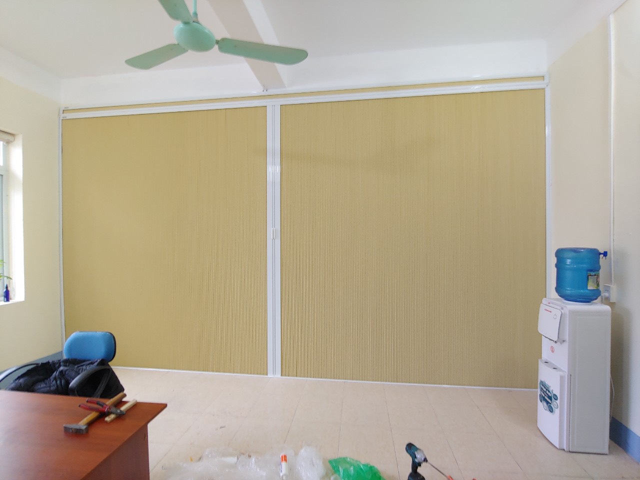 Rèm tổ ong lùa ngang 2 cánh ngăn nhiệt điều hòa